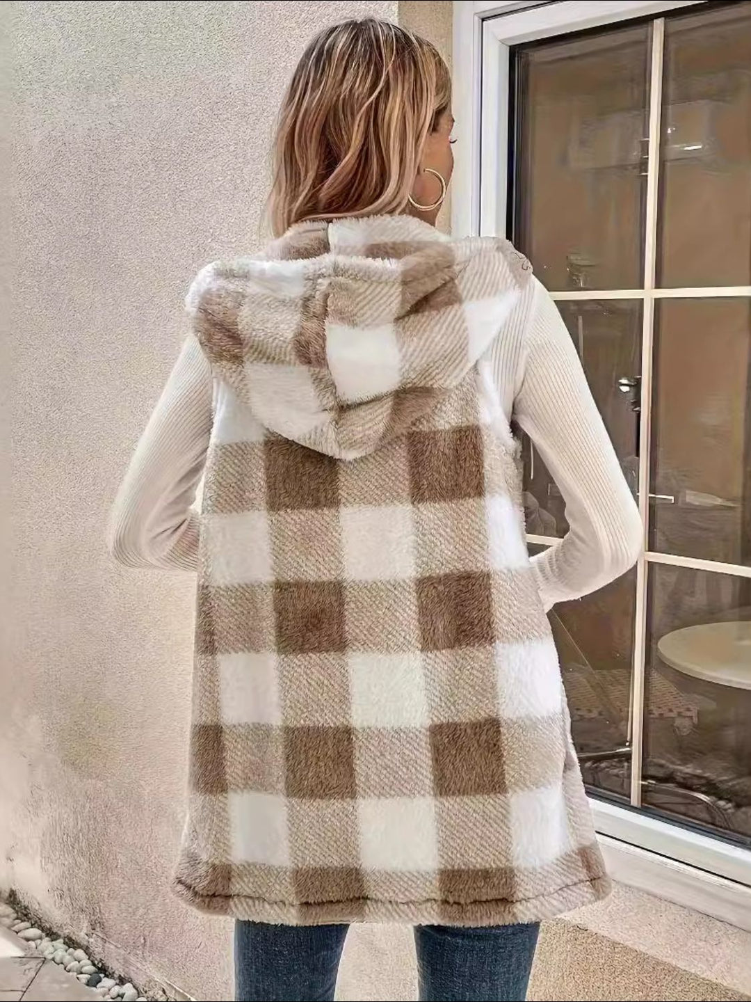 Stilla | Rutet, Polstret Gilet Med Hue