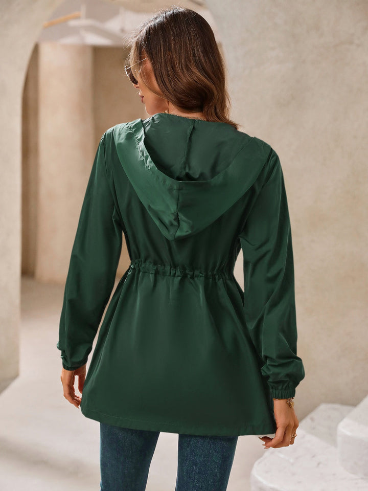 Stilla | Vandtæt Outdoor Softshell Med Lange Ærmer og Hætte