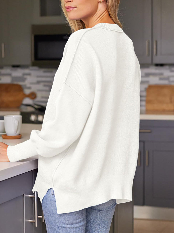Stilla | Rundhals Pullover med Slids og Faldende Skuldre