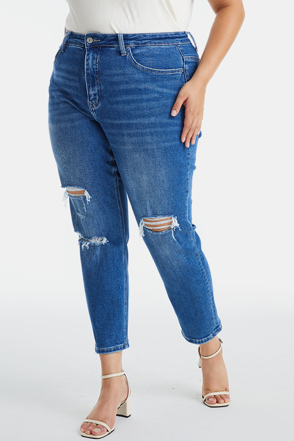 Stilla | Størrelsefulde Distressed Høj Talje Mom Jeans