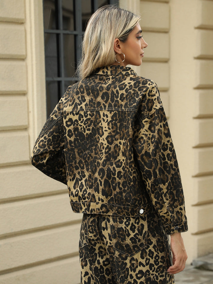 Stilla | Jeansjakke Med Lange Ærmer, Lommer og Leopardprint