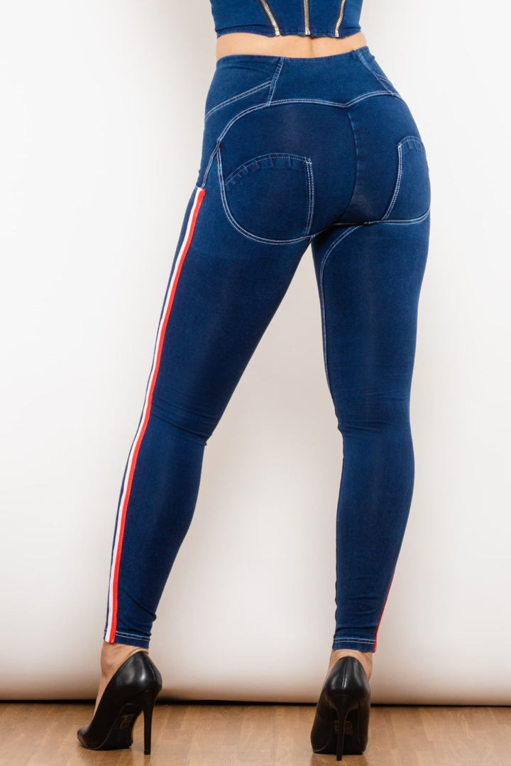 Stilla | Stribet Knap Høj Talje Skinny Jeans