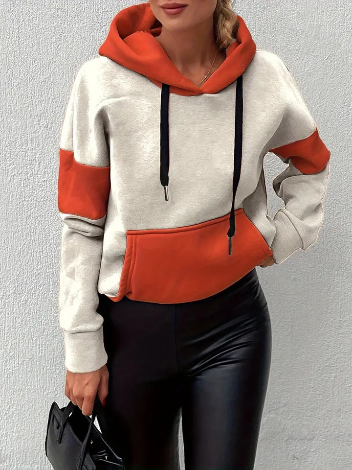 Stilla | Moderne bomulds hoodie med farveblokering-design