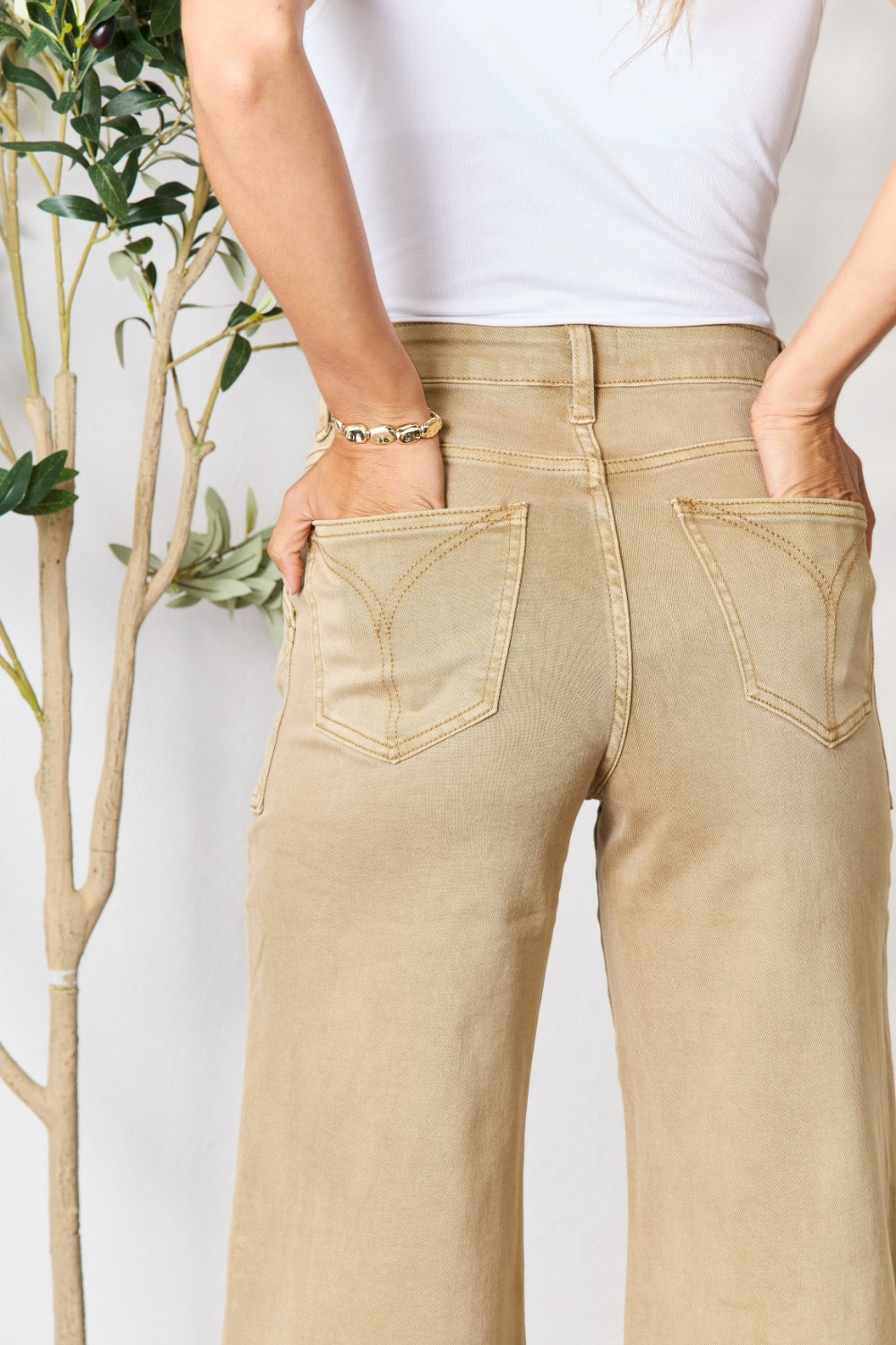 Stilla | Raw Hem Bred Benet Jeans