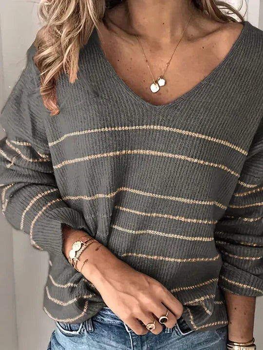 Stilla | V hals sweater med stribet mønster
