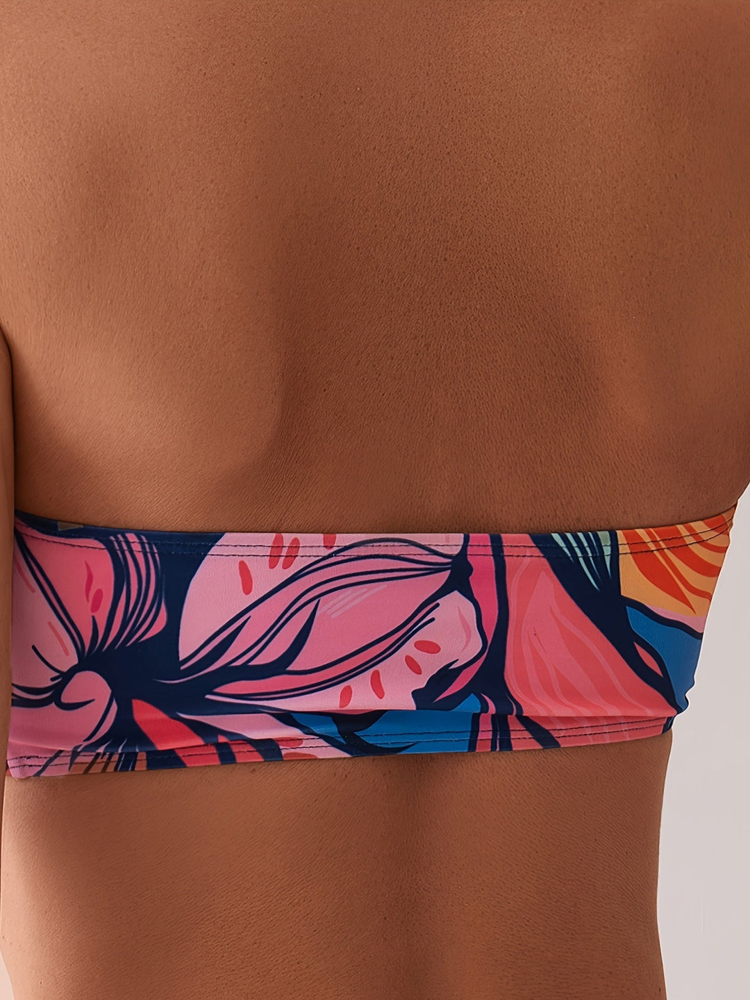 Stilla | Én Delt Badedragt Blomsterdesign, Udskæringer Og Detaljer Til Strand Og Pool