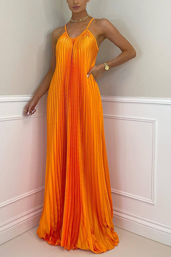 Stilla | Pure Romance A-line Plissé Maxi Kjole