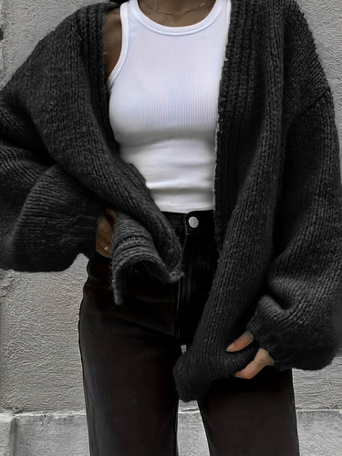 Stilla | Smart og Letplejet Cardigan