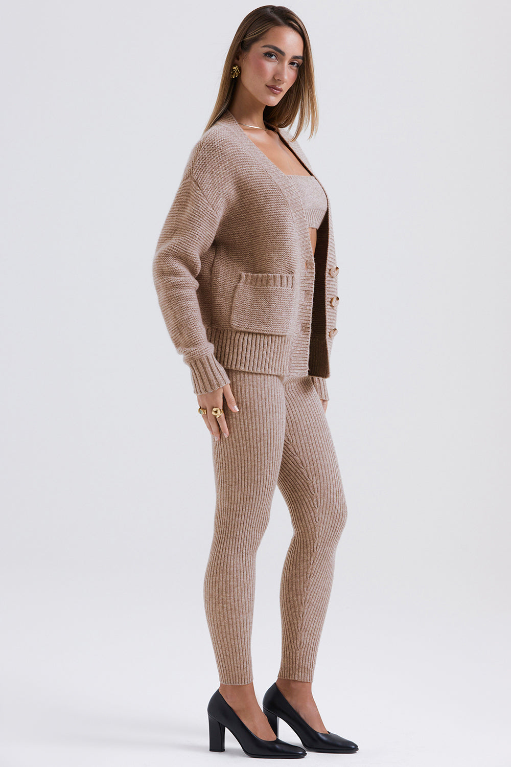Stilla | Byg Grov Strikketrøje Af Naturlig Uld Med Bralette Og Leggings