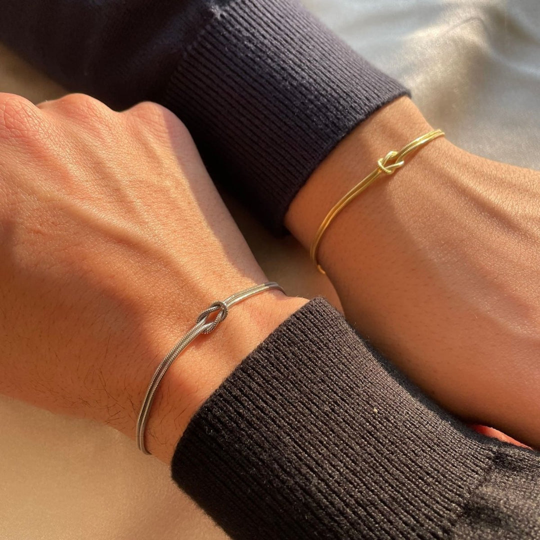 Stilla | Minimalistisk Armbånd Kærlighedsknude