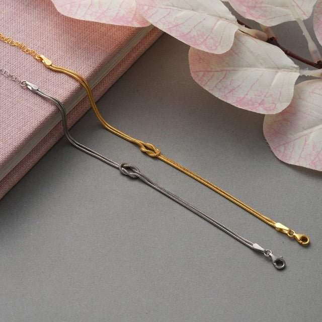 Stilla | Minimalistisk Armbånd Kærlighedsknude