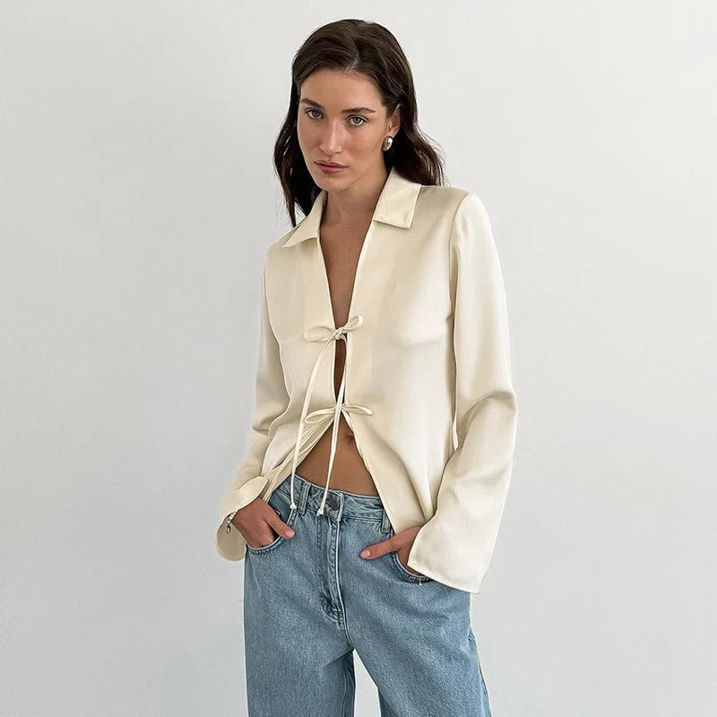 Stilla | Elegant Satin Bluse Til Kvinder