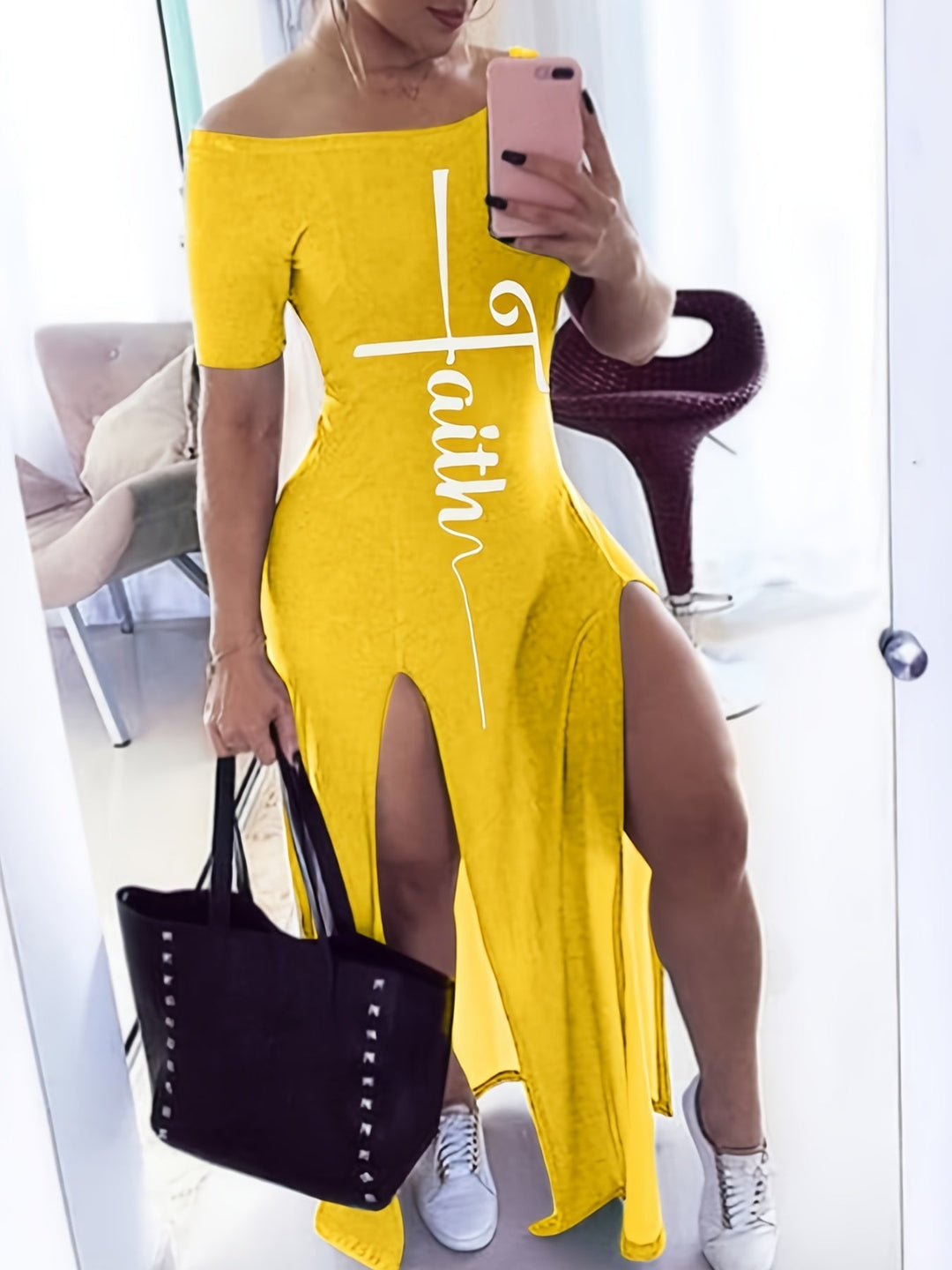 Stilla | Mode Faith Trykt Korte Ærmer Off Shoulder Split Kjole