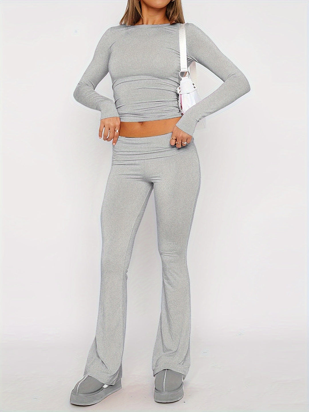 Stilla | Slim Fit Lounge-sæt Bestående Af En Crop-top Og Et Løst Skåret Bukser