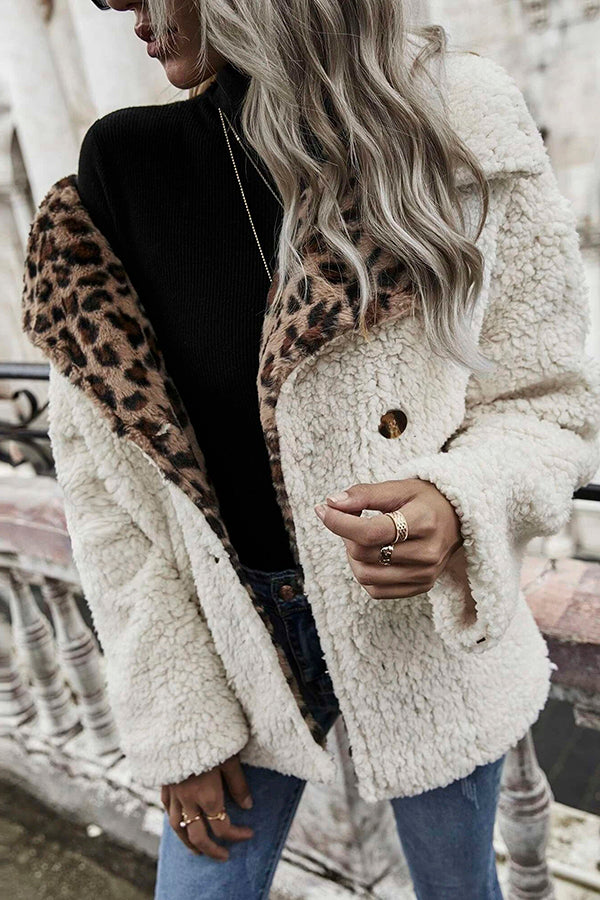 Stilla | Oaklynn Leopard Print Dobbeltknap Teddy Frakke