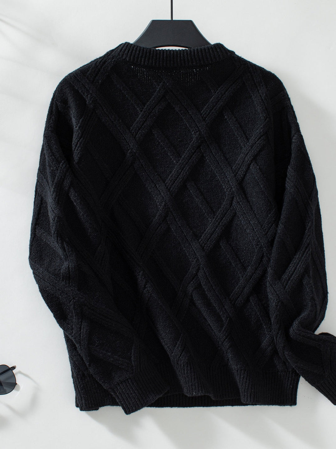 Stilla | Pullover med lange ærmer og geometrisk rundhals
