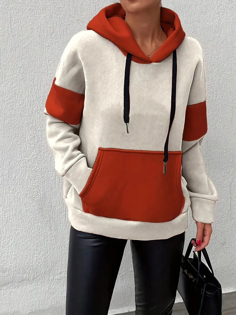 Stilla | Moderne bomulds hoodie med farveblokering-design