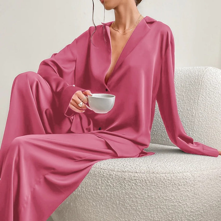 Stilla | Størrelse Seidenpyjamasæt Med Elegante Detaljer