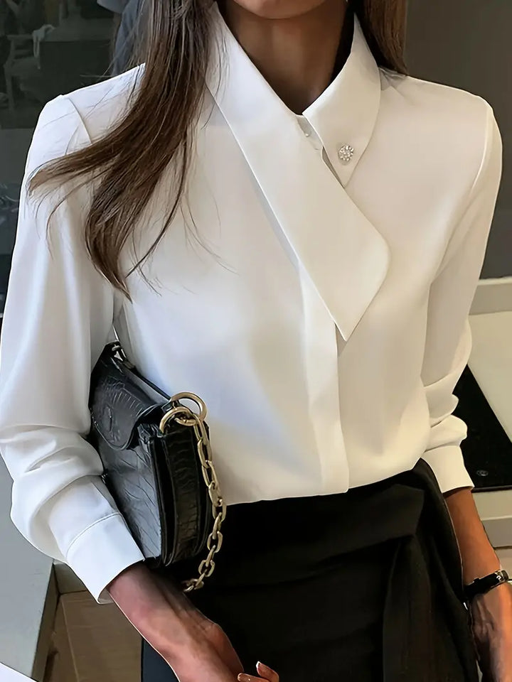 Stilla | Asymmetrisk Damebluse Elegant