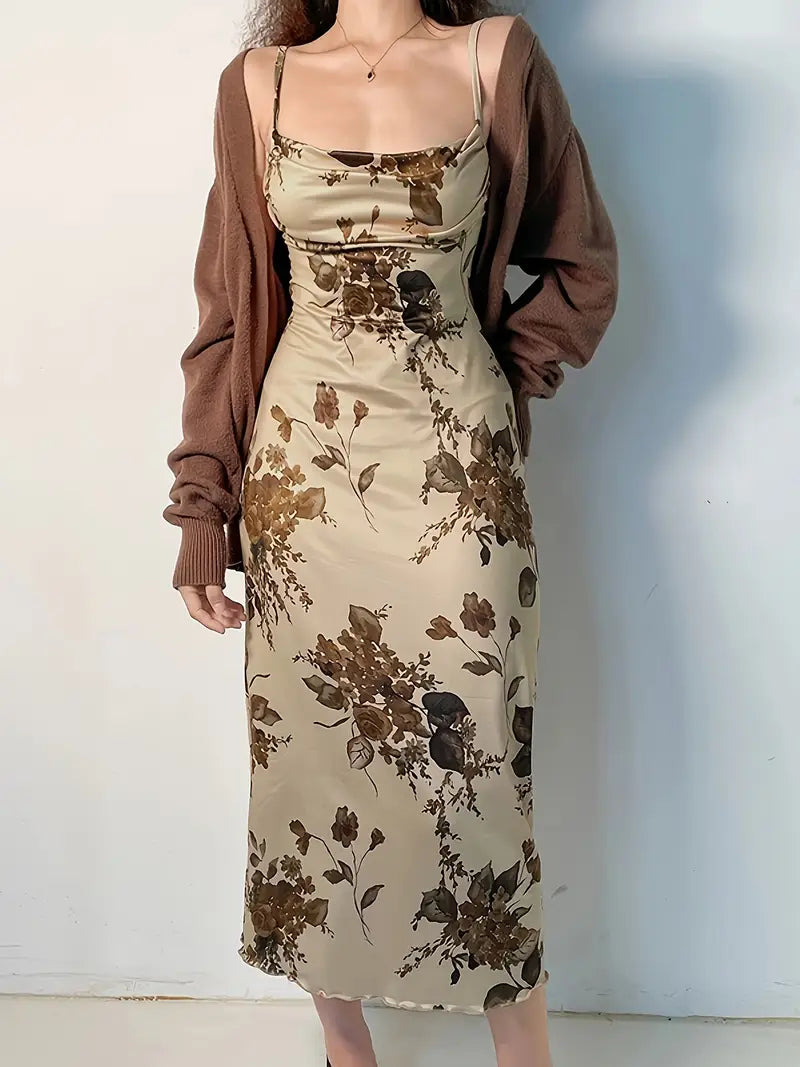 Stilla | Bodycon Kjole Med Blomsterfinish Brun Sommerkjole Med Spaghetti Stropper
