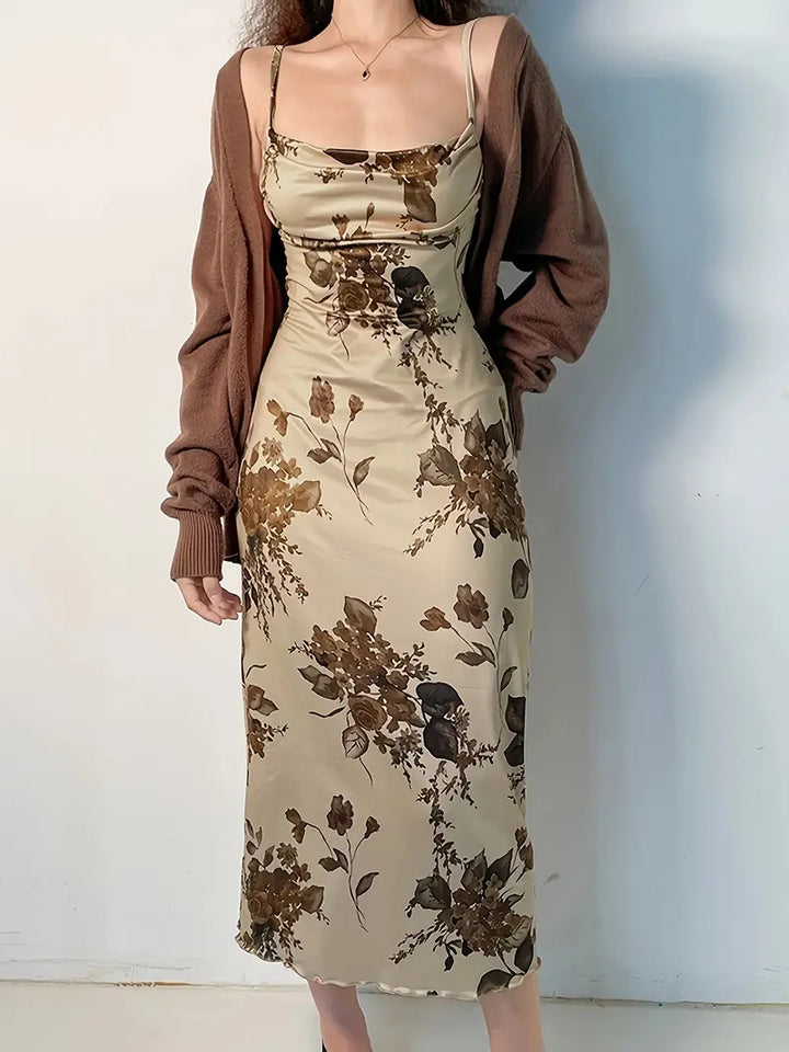 Stilla | Bodycon Kjole Med Blomsterfinish Brun Sommerkjole Med Spaghetti Stropper