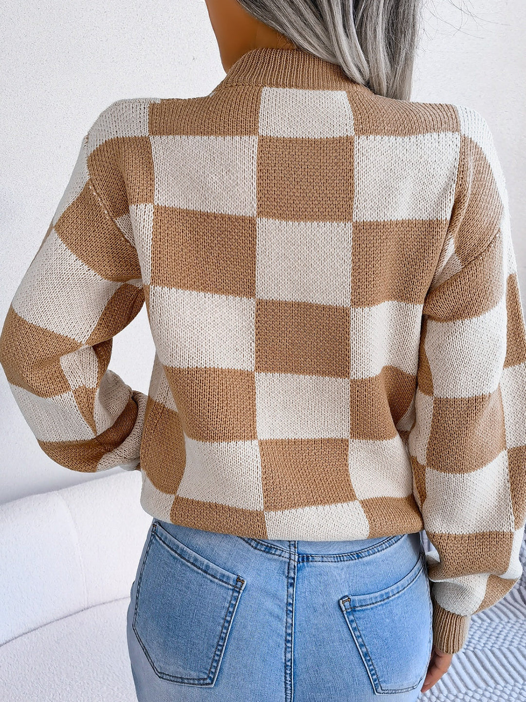 Stilla | Karo Sweater Med Lange Ærmer og Ståkrave