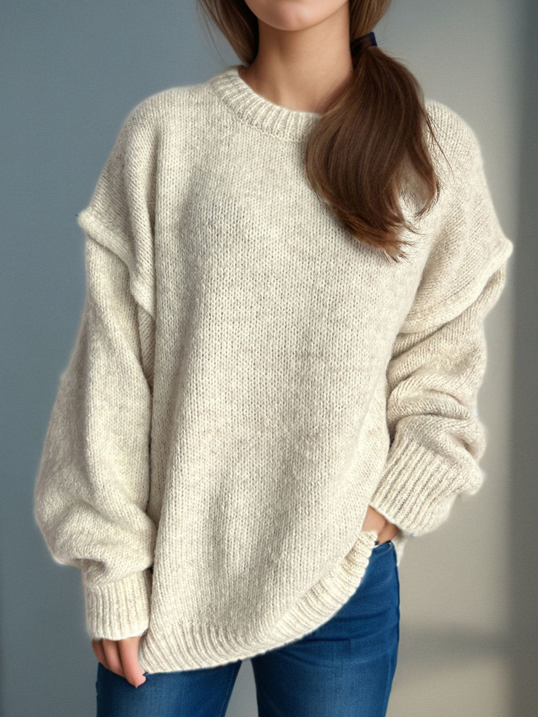 Stilla | Pullover med rund halsudskæring, overskårne skuldre og kontrasterende kant