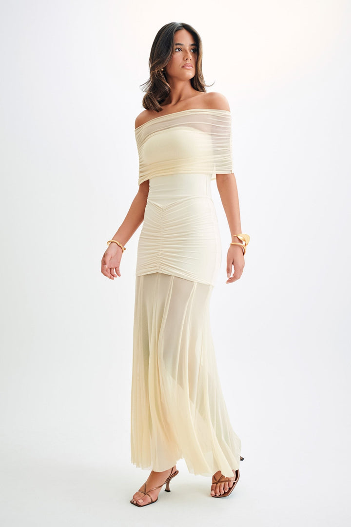 Stilla | Mesh Off Shoulder Maxikjole Beige