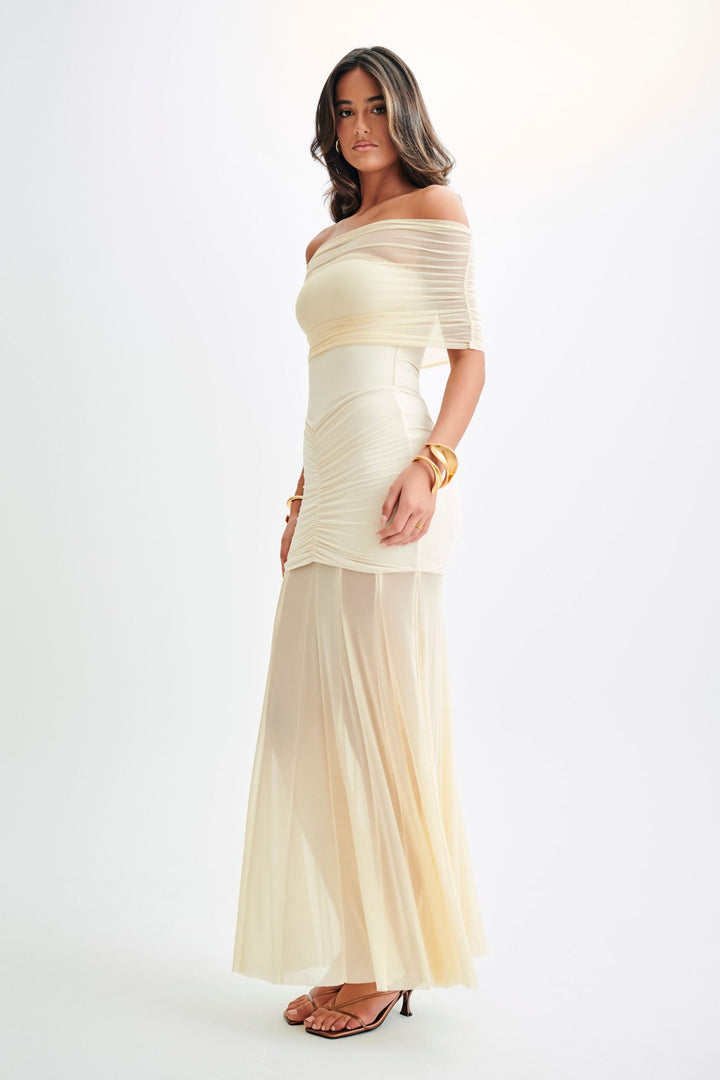 Stilla | Mesh Off Shoulder Maxikjole Beige