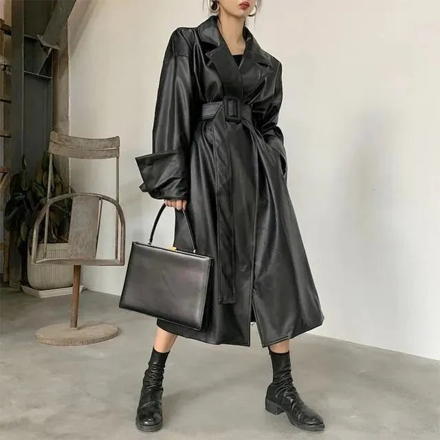 Stilla | Sort Oversized Læder-Trenchcoat til Damer