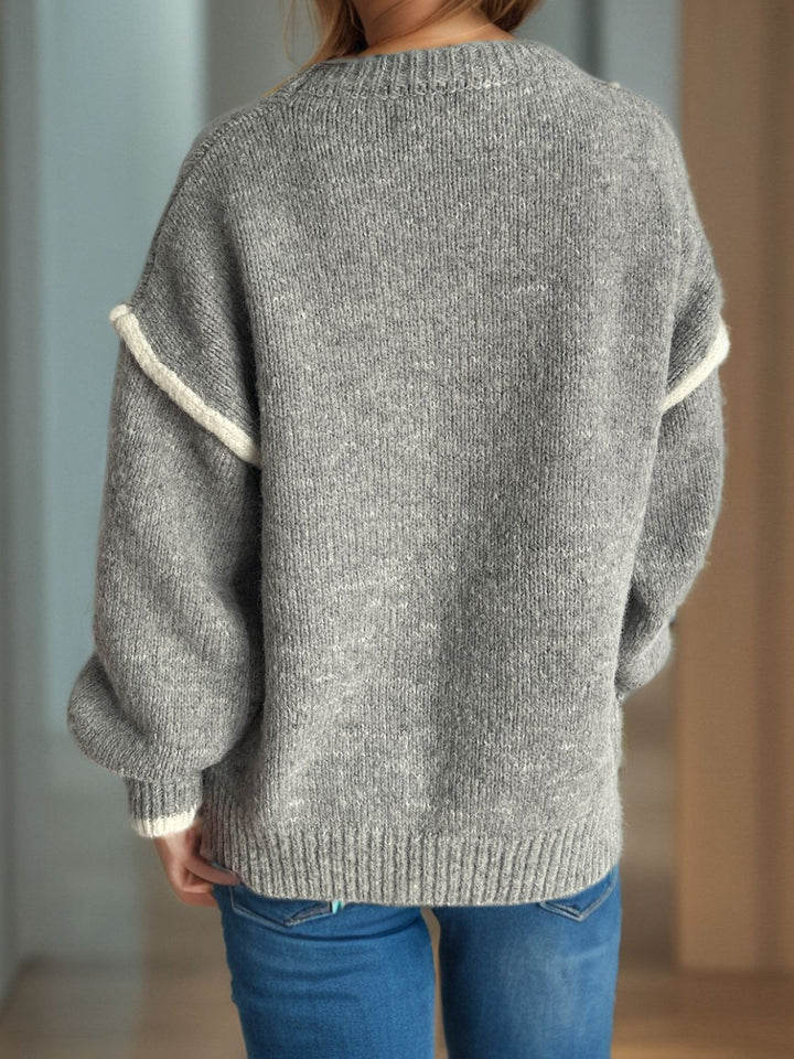 Stilla | Pullover med rund halsudskæring, overskårne skuldre og kontrasterende kant