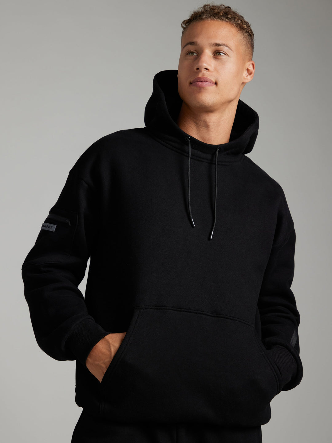 Stilla | Cozy Travel Hoodie med Flytilstand Grafisk
