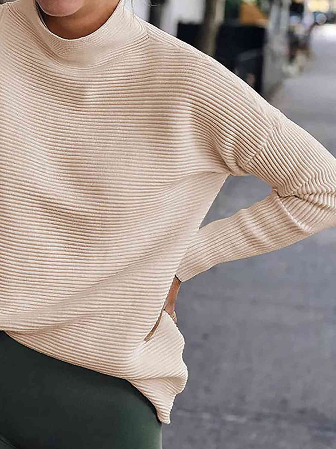 Stilla | Behagelig sweater med alsidige muligheder