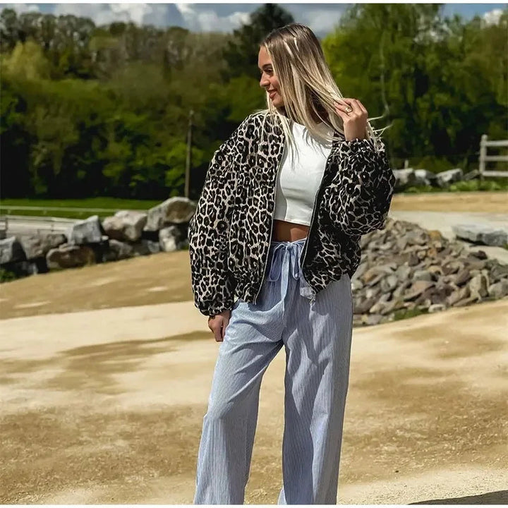 Stilla | Modern Elegant Letvægts Kvindejakke