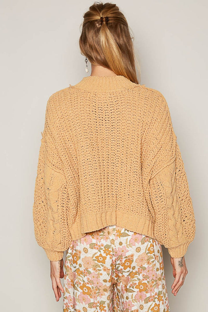 Stilla | Pullover med ståkrave og fletmønster
