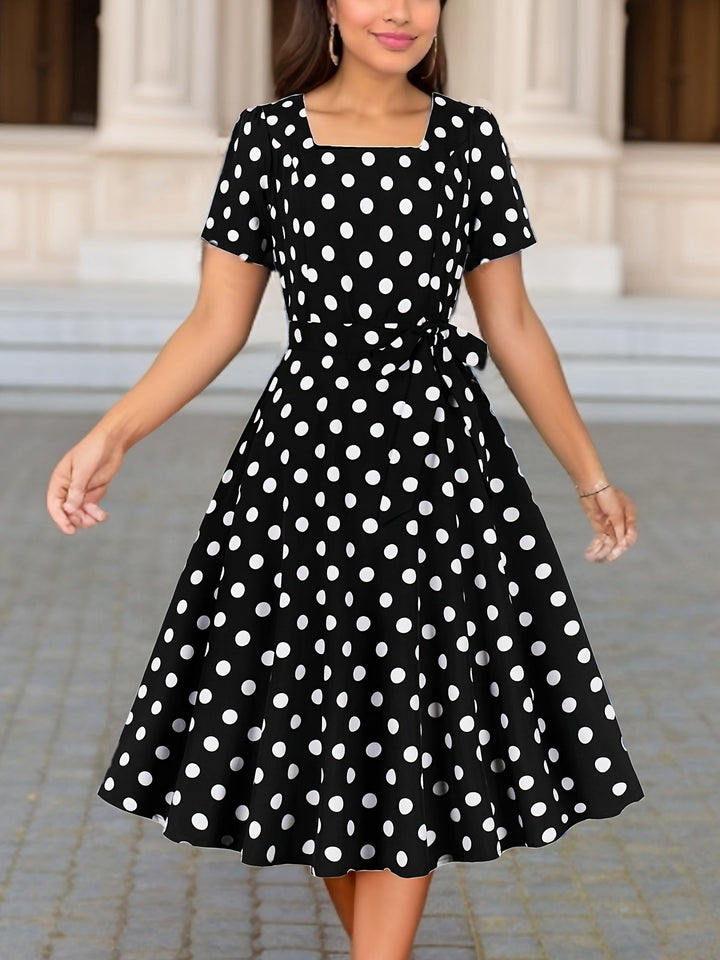 Stilla | Elegant Sommerkjole Prikker