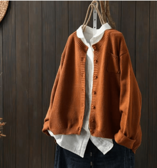 Stilla | Cardigan med Klassisk Knapdesign