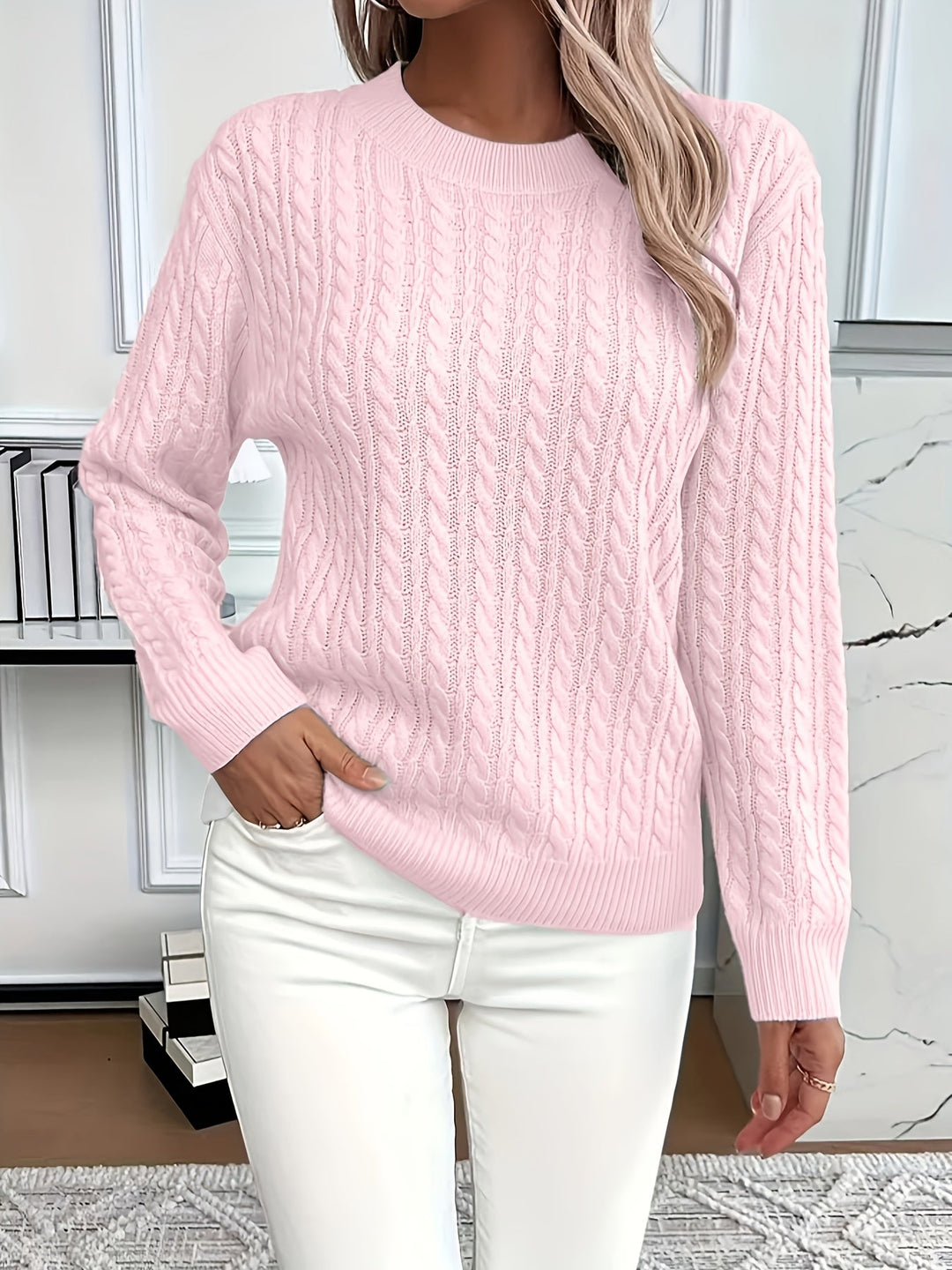 Stilla | Elegant kabelstrikpullover med strukturmønster