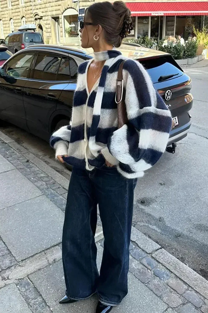 Stilla | Stribet V-Hals Løst Strikket Cardigan Trøje