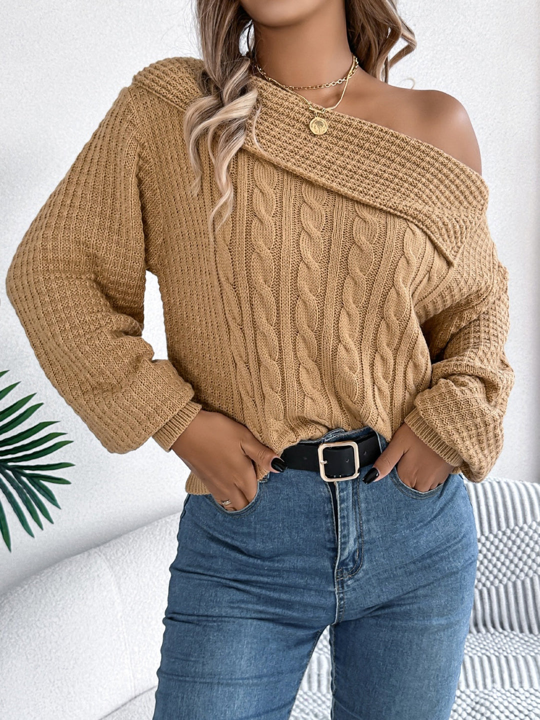 Stilla | Langærmet Fletstrikpullover Med En-Sidet Skulder