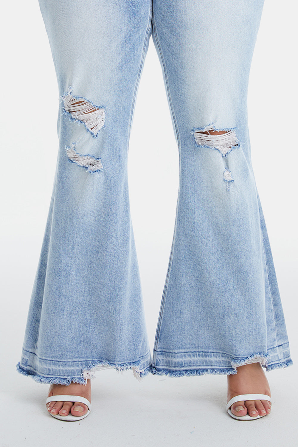 Stilla | Fuldt Størrelse Distressed Raw Hem Høj Talje Flare Jeans