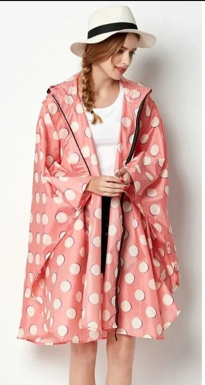 Stilla | Poncho med geometrisk grafiktryk