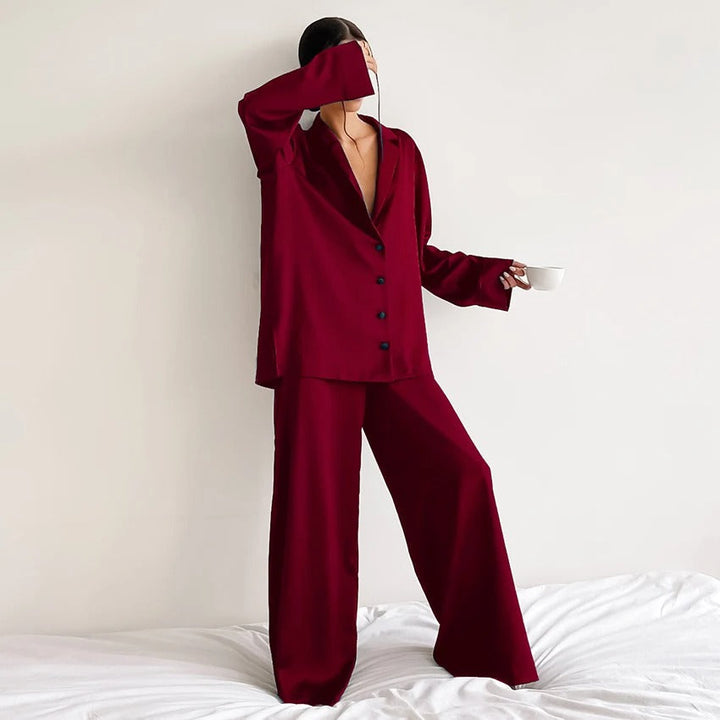Stilla | Størrelse Seidenpyjamasæt Med Elegante Detaljer