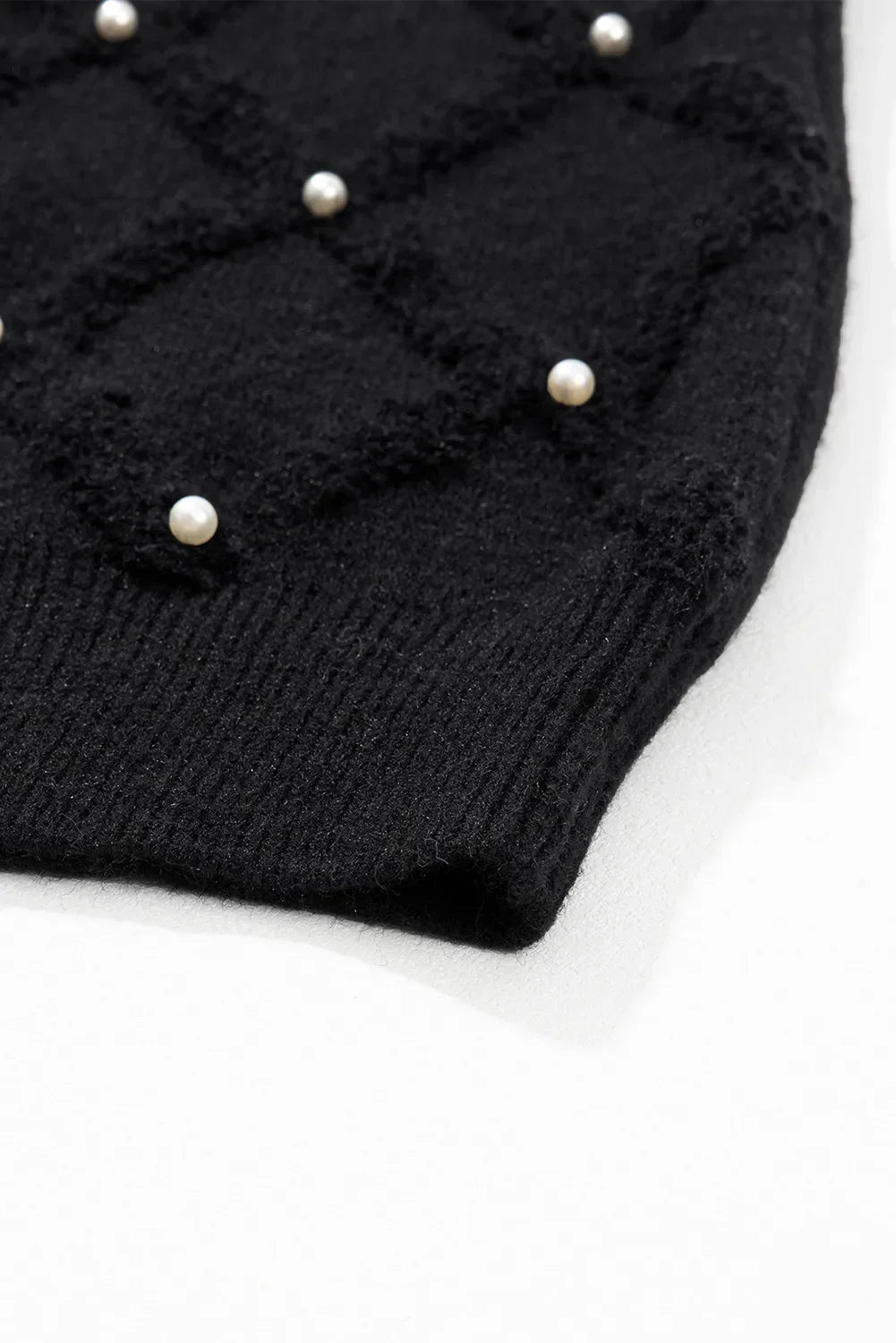 Stilla | Rundhalset Pullover Med Lange Ærmer og Perledetalje