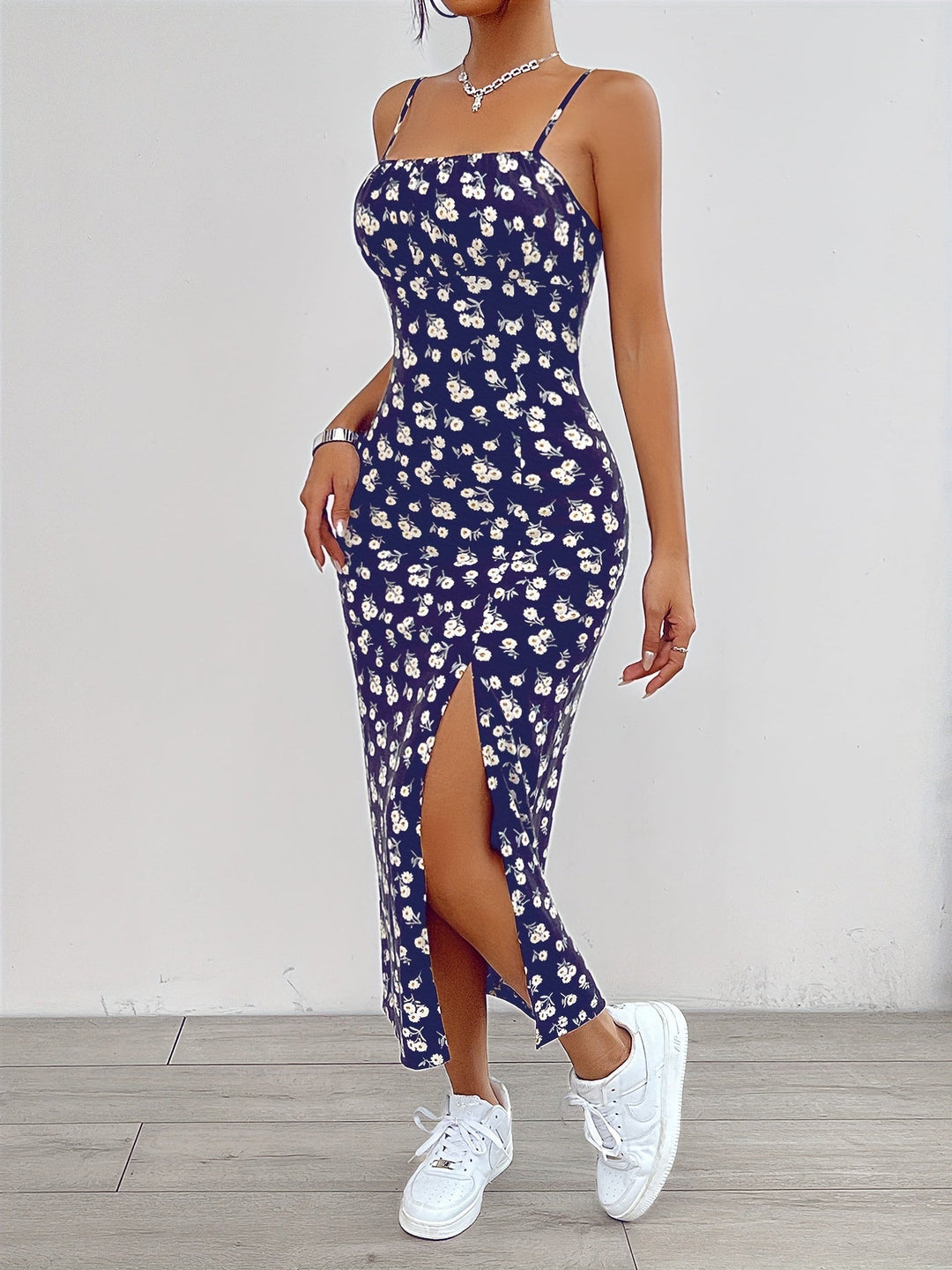 Stilla | Kjole Med Blomsterprint Og Stropper