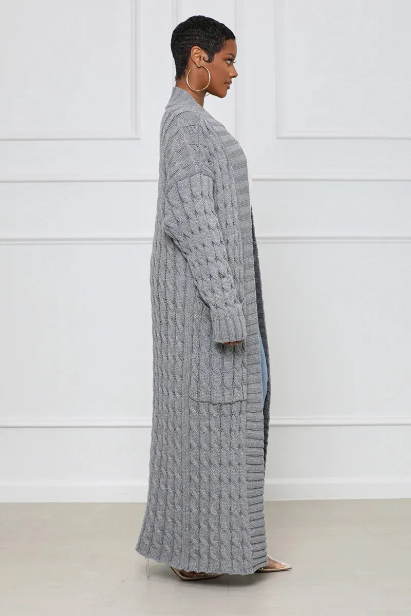Stilla | Lang Strikmanteau til Elegance