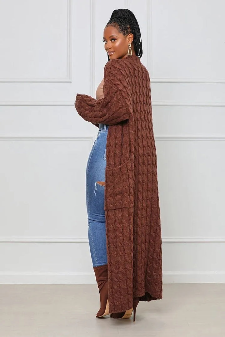 Stilla | Lang Strikmanteau til Elegance