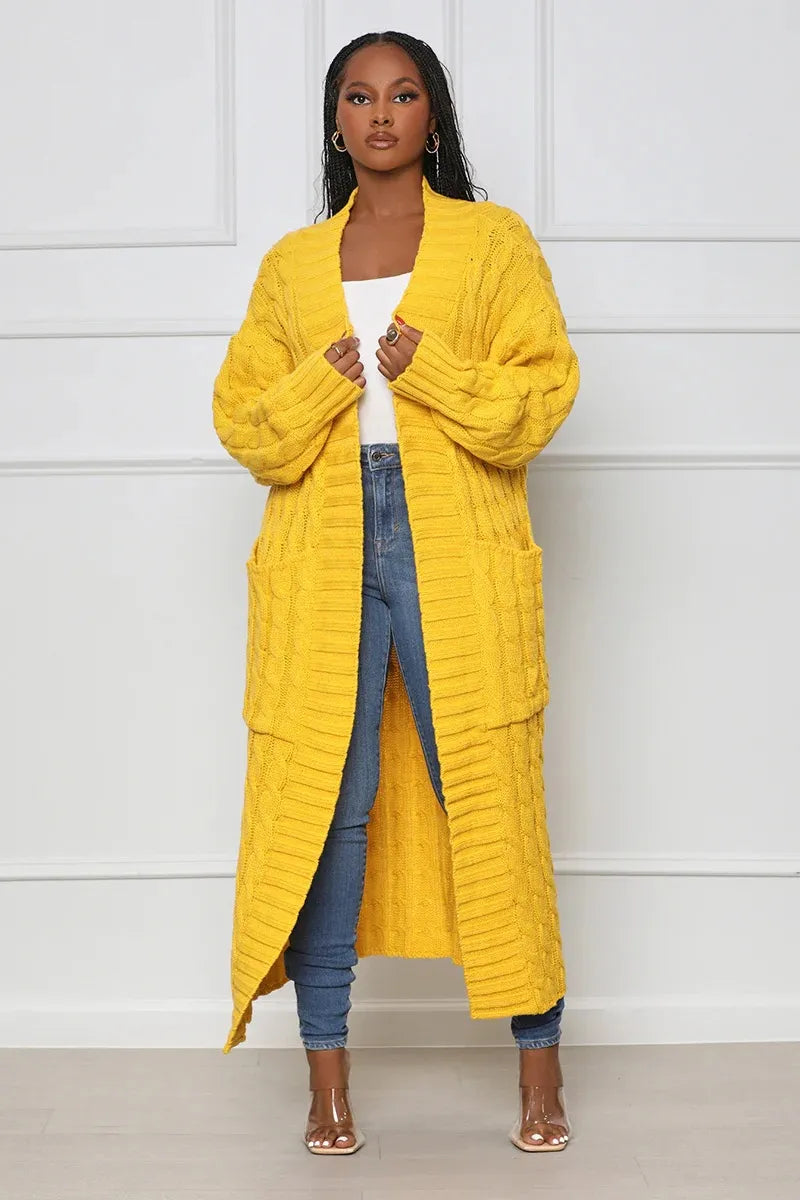 Stilla | Lang Strikmanteau til Elegance