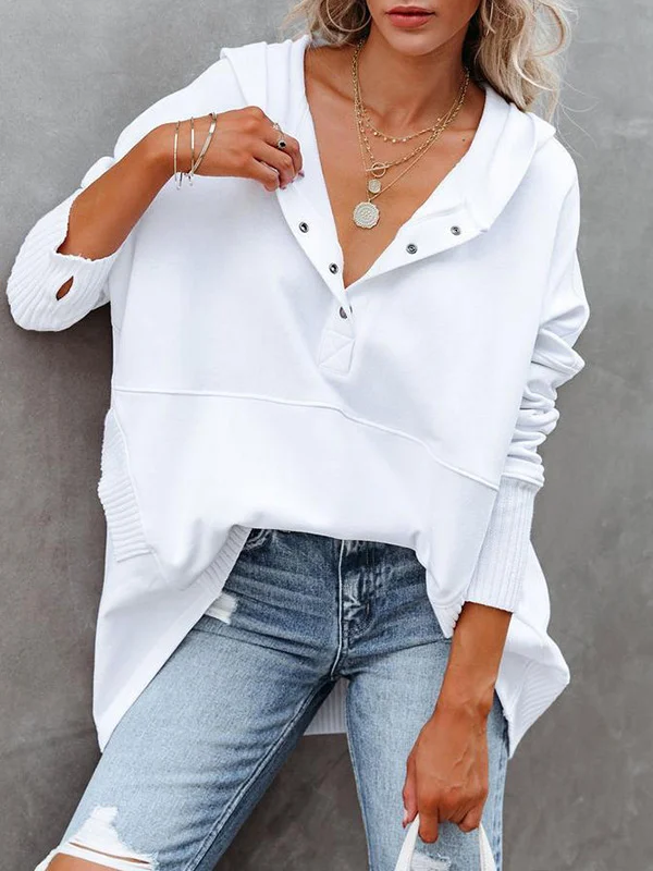 Stilla | Afslappet Sweatshirt Med Slim V-hals og Knaplukning