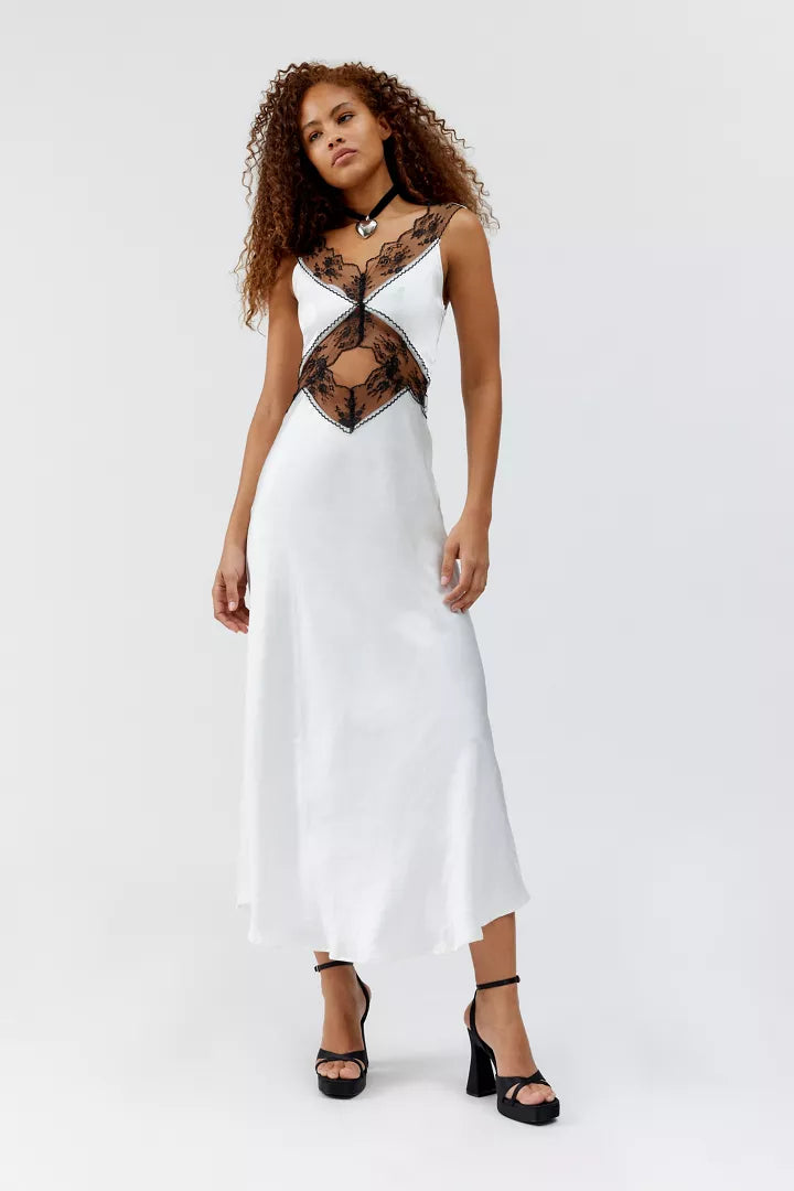 Stilla | Cut Out Lace Trim Maxikjole Hvid